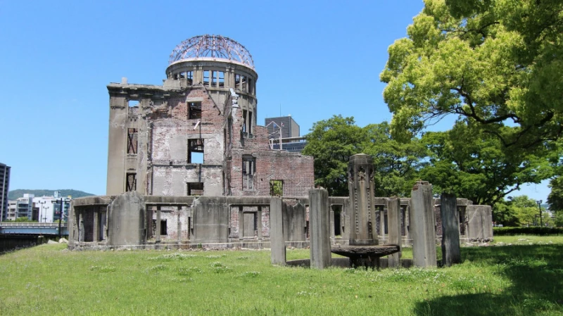 Японцы в годовщину бомбардировки Хиросимы не упомянули, что это сделали США