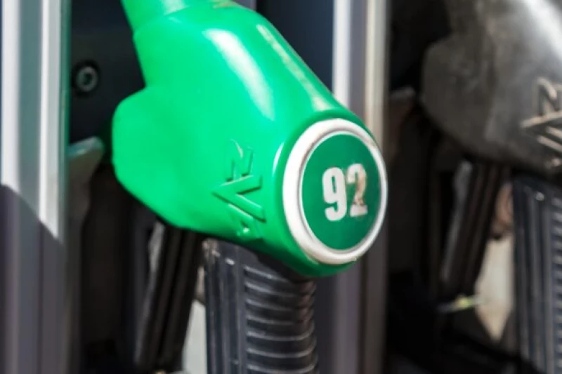 Внезапно взлетевшие цены на бензин поразили россиян