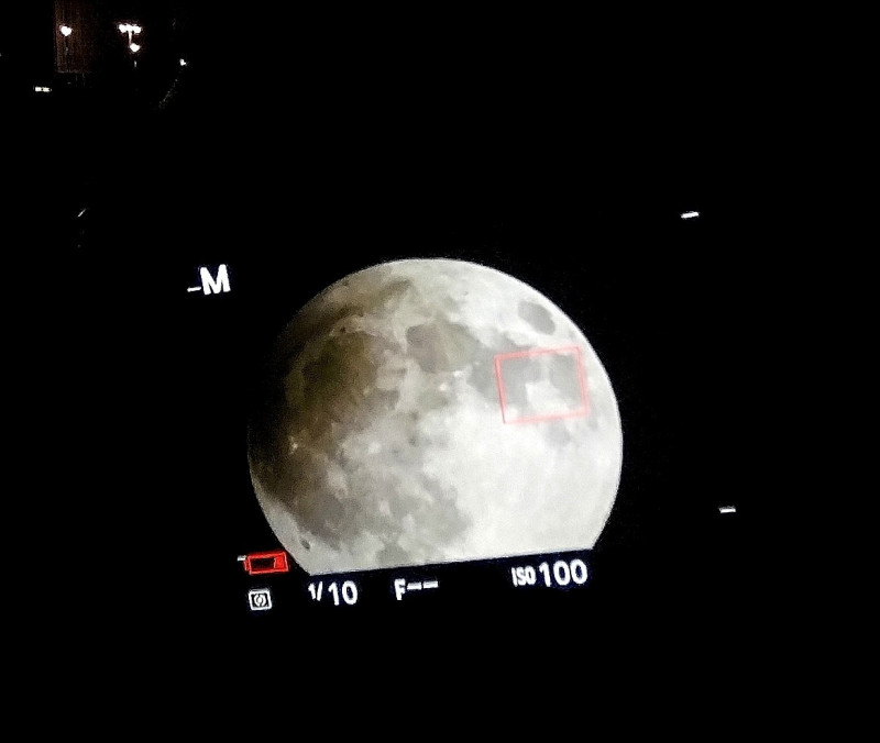 5 мая лунное. Полутеневое лунное затмение. Лунное затмение фото. Полутеневое лунное затмение фото. Полутеневое лунное затмение фото в 2024.