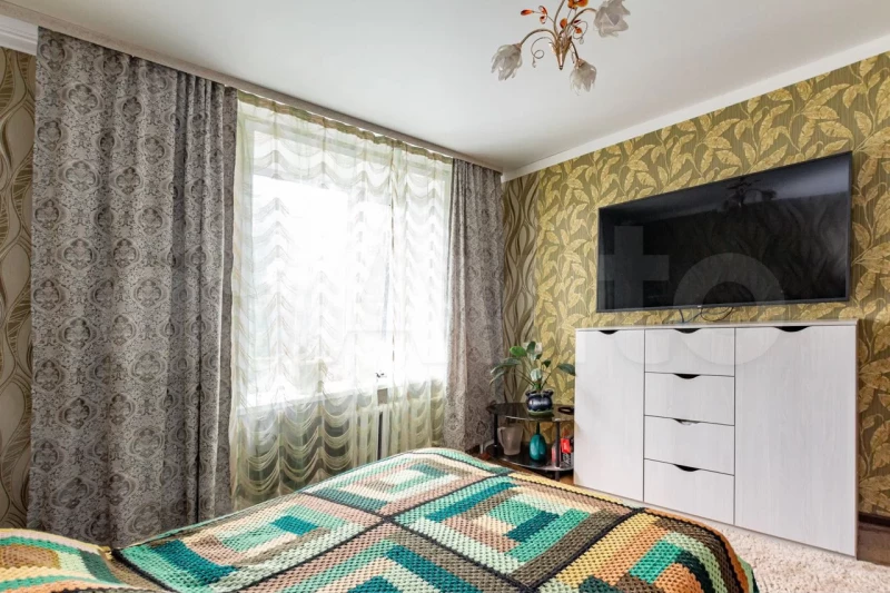 Трешку в доме «на века» с приличными соседями продают в Барнауле за 5,7 млн рублей. «Авито»