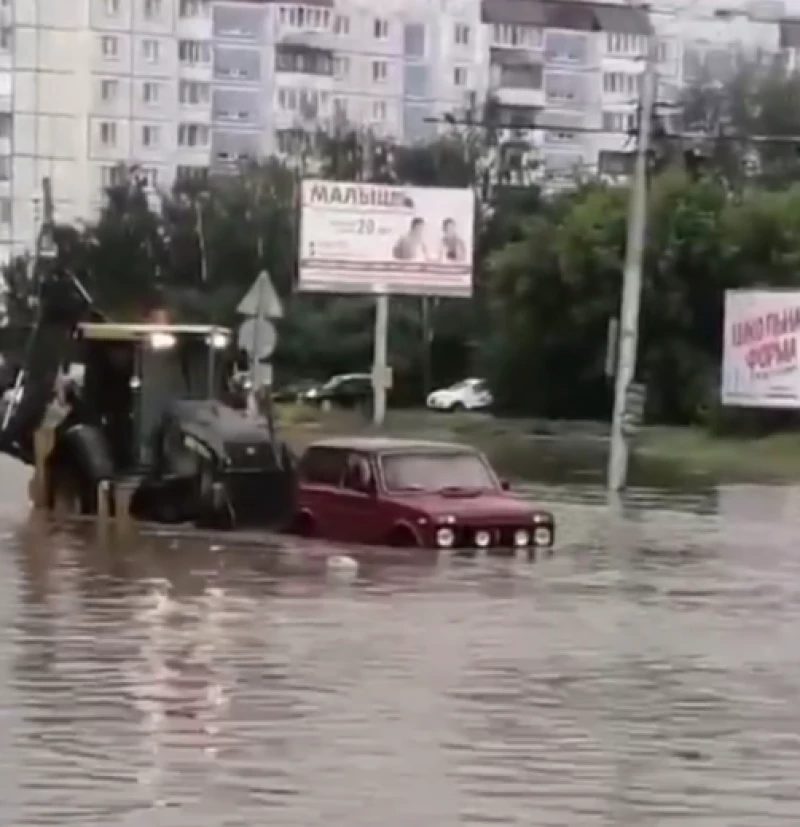 Потоп в Барнауле, 9 июля 2024.  «В Курсе 22», amic.ru, «Инцидент Барнаул».