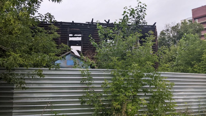 И ныне там. Как выглядит место в Барнауле, где 5 лет назад сгорела деревянная музыкальная школа