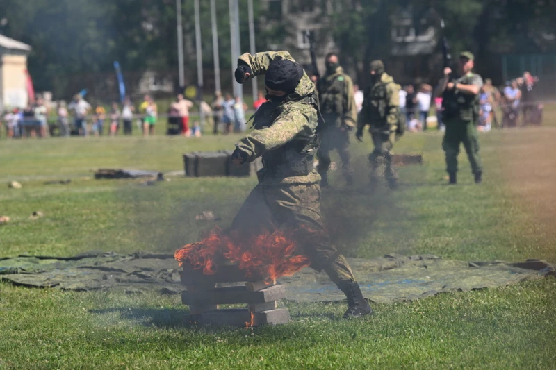 Празднование дня ВДВ в Барнауле.  Дмитрий Лямзин