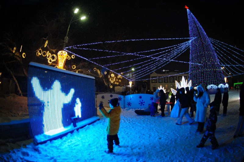 Открытие новогодней елки на пл. Свободы. Дмитрий Лямзин