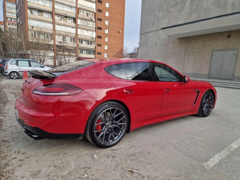 Гламурный Porsche Panamera продают в Барнауле за 4,1 млн рублей drom.ru