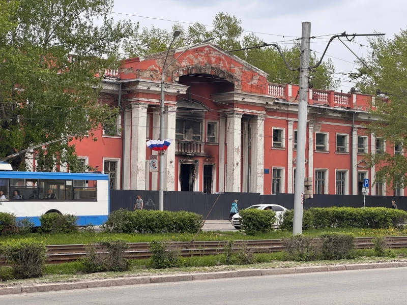 Здание на проспекте Ленина, 94 после пожара. Altapress.ru