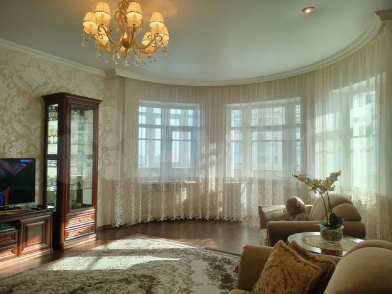Двухуровневую квартиру в уникальном доме продают в Барнауле за 20 млн рублей