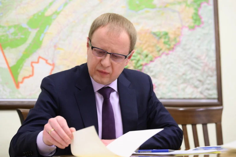Некогда расслабляться. Пути развития Алтайского края наметил губернатор Виктор Томенко